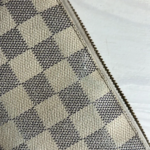 Louis Vuitton long zippy wallet - Picture 9 of 17